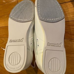 Brunswick bowling shoes